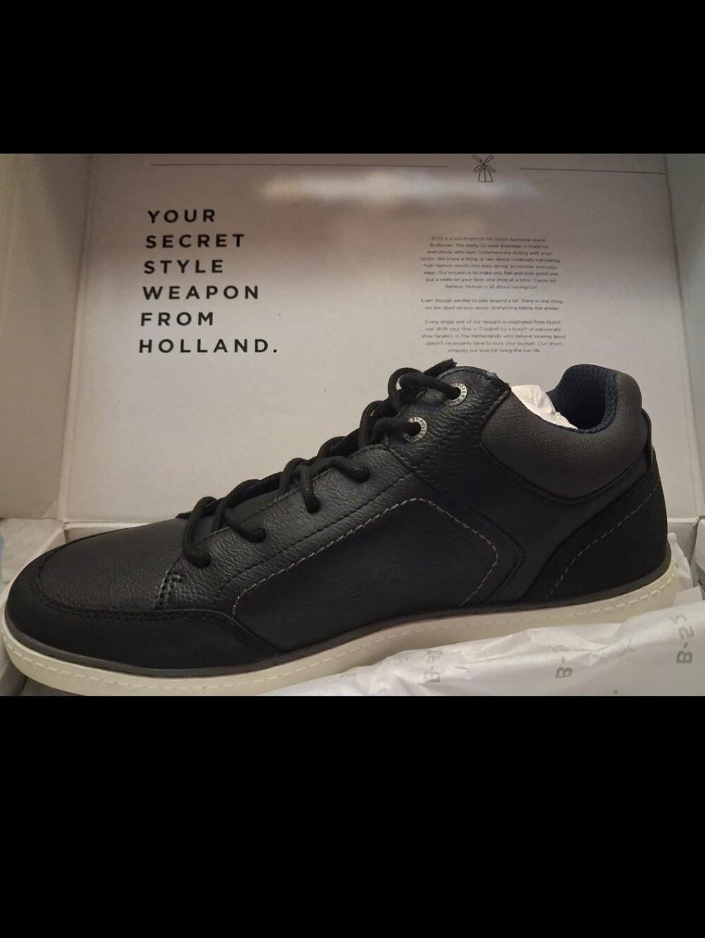 Brand new in box B-52 by Bullboxer Normyn men’s sneakers, size 8